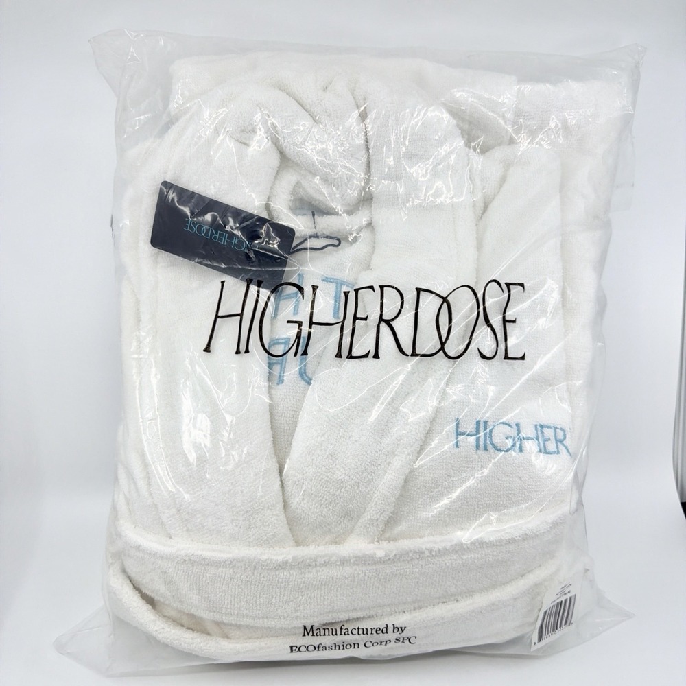 Higher Dose HD Bath Robe White 100% Organic Luxury Bathrobe New Sealed Plush